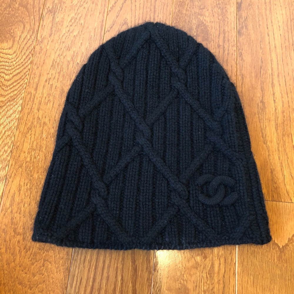 Chanel Black Cashmere Beanie